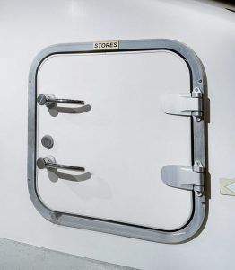 Escotilla de servicio Spraytight